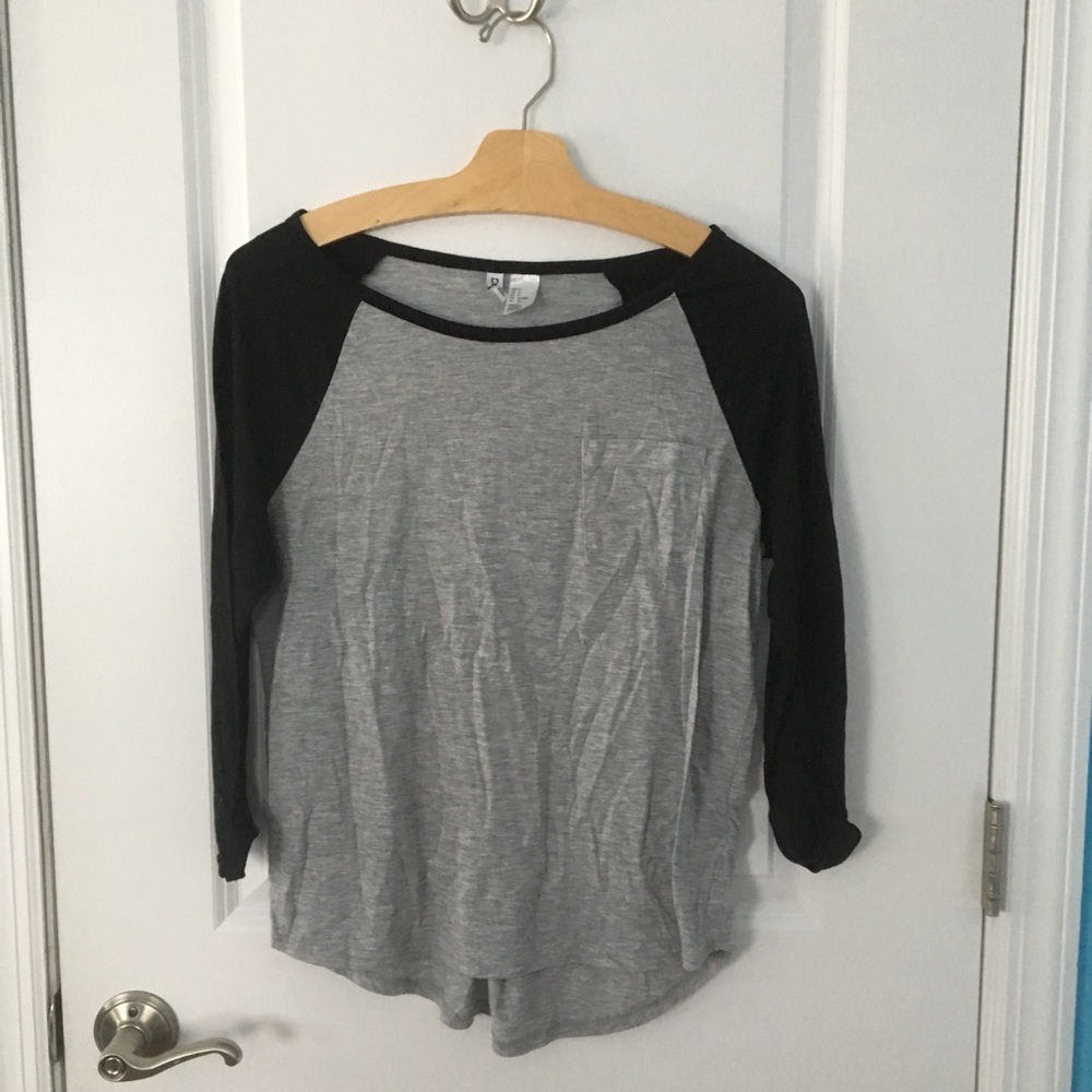 H&M Divided 3/4 Sleeve Black and Grey Tee